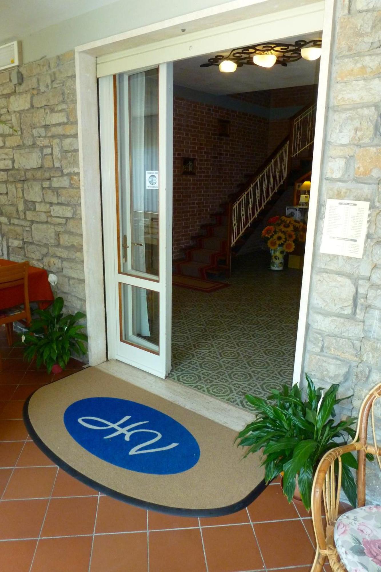 Hotel Versilia Camaiore Bagian luar foto