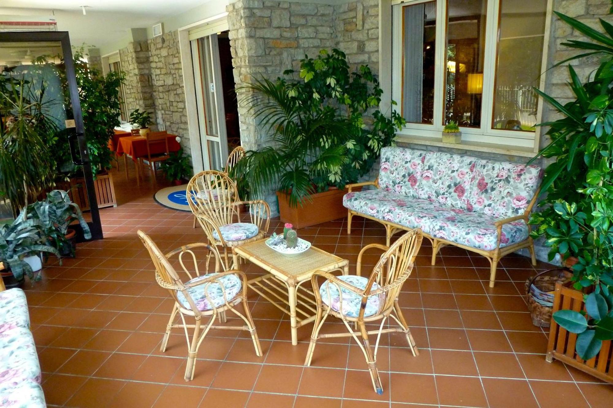 Hotel Versilia Camaiore Bagian luar foto